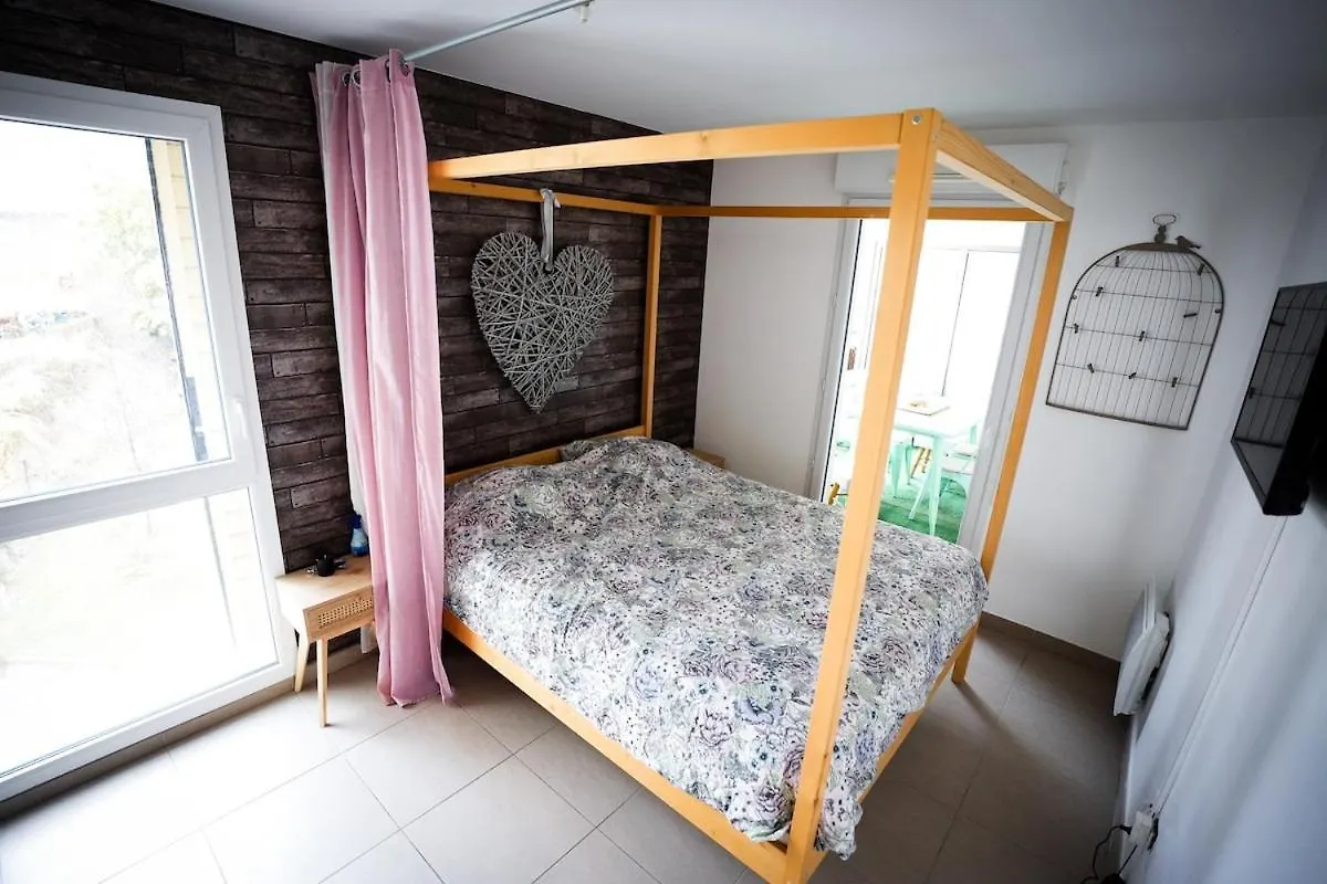 Magnigique T2 Avec Terrasse Apartment La Seyne-sur-Mer 0*,  France