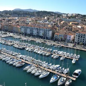 Appartement Le Cabanon H24,cosy,port,plage,wifi,netflix, La Seyne-sur-Mer